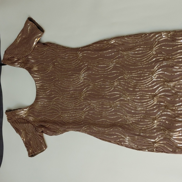 2B Bebe Dresses & Skirts - Joanna Sequin 3/4 Sleeve Fress